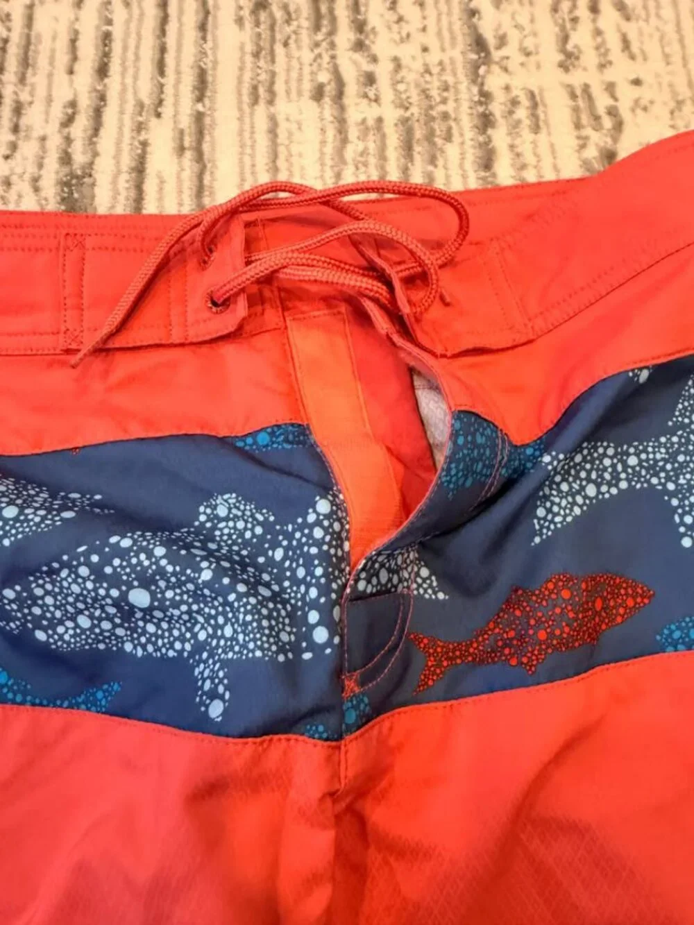 NEW Vineyard Vines men's 36